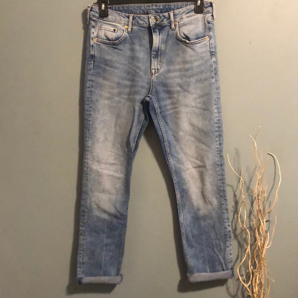 &DENIM FADED BLUE JEANS